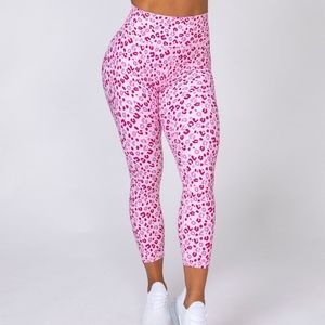 Muscle nation motions 7/8 leggings‎ size small pink leopard